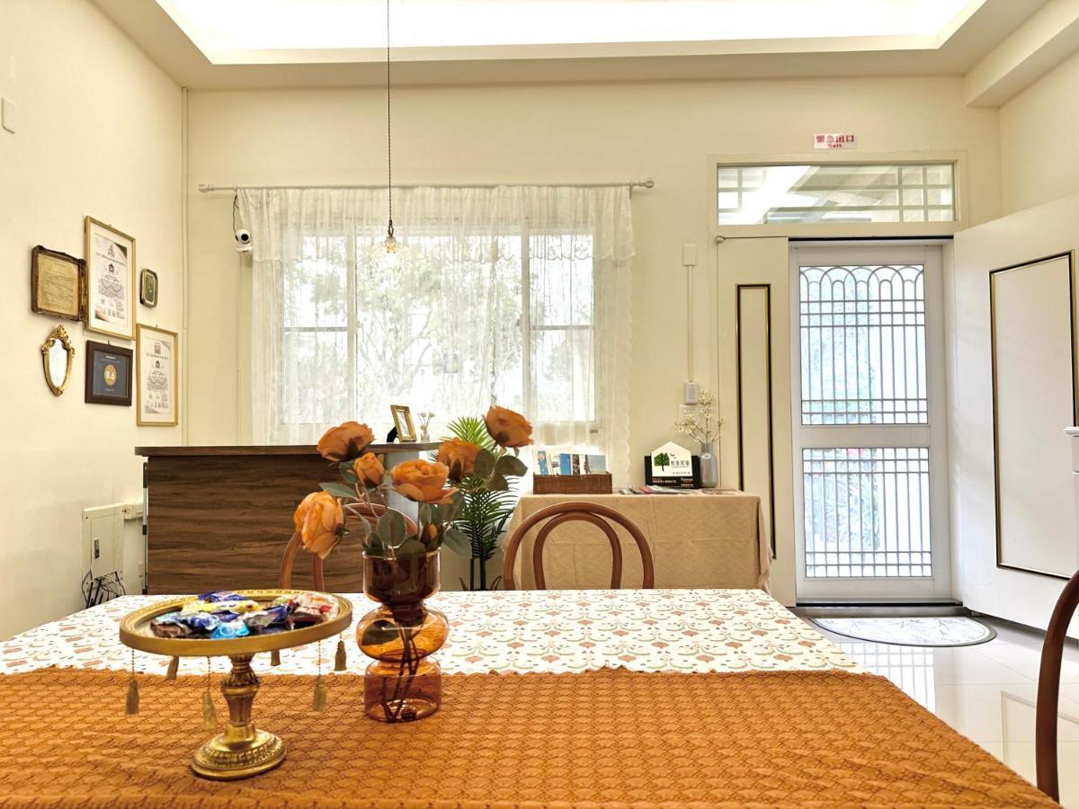 Bed and Breakfast 永安101 Wing On X 國旅補助-1000元 à T'ai-tung Extérieur photo