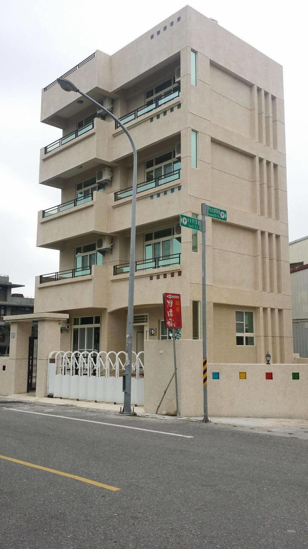 Bed and Breakfast 永安101 Wing On X 國旅補助-1000元 à T'ai-tung Extérieur photo