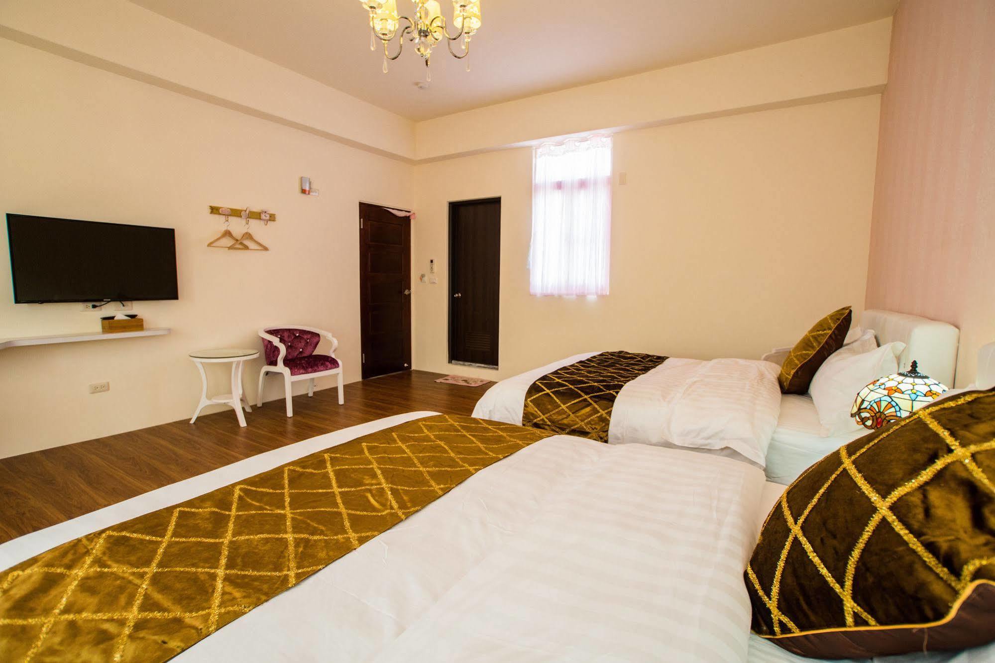 Bed and Breakfast 永安101 Wing On X 國旅補助-1000元 à T'ai-tung Extérieur photo