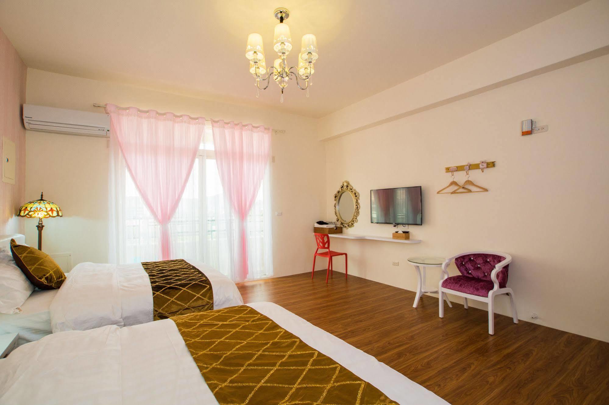 Bed and Breakfast 永安101 Wing On X 國旅補助-1000元 à T'ai-tung Extérieur photo